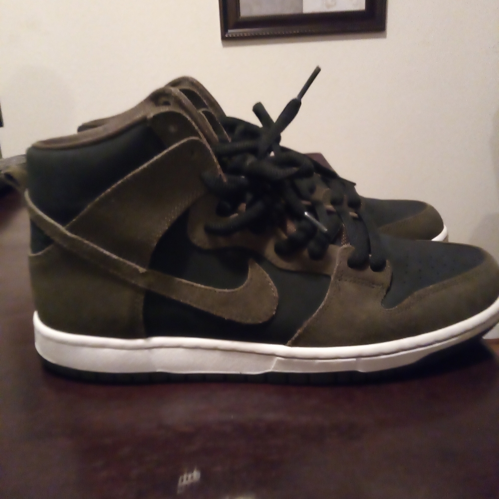 Nike sb dunk high Loren olive